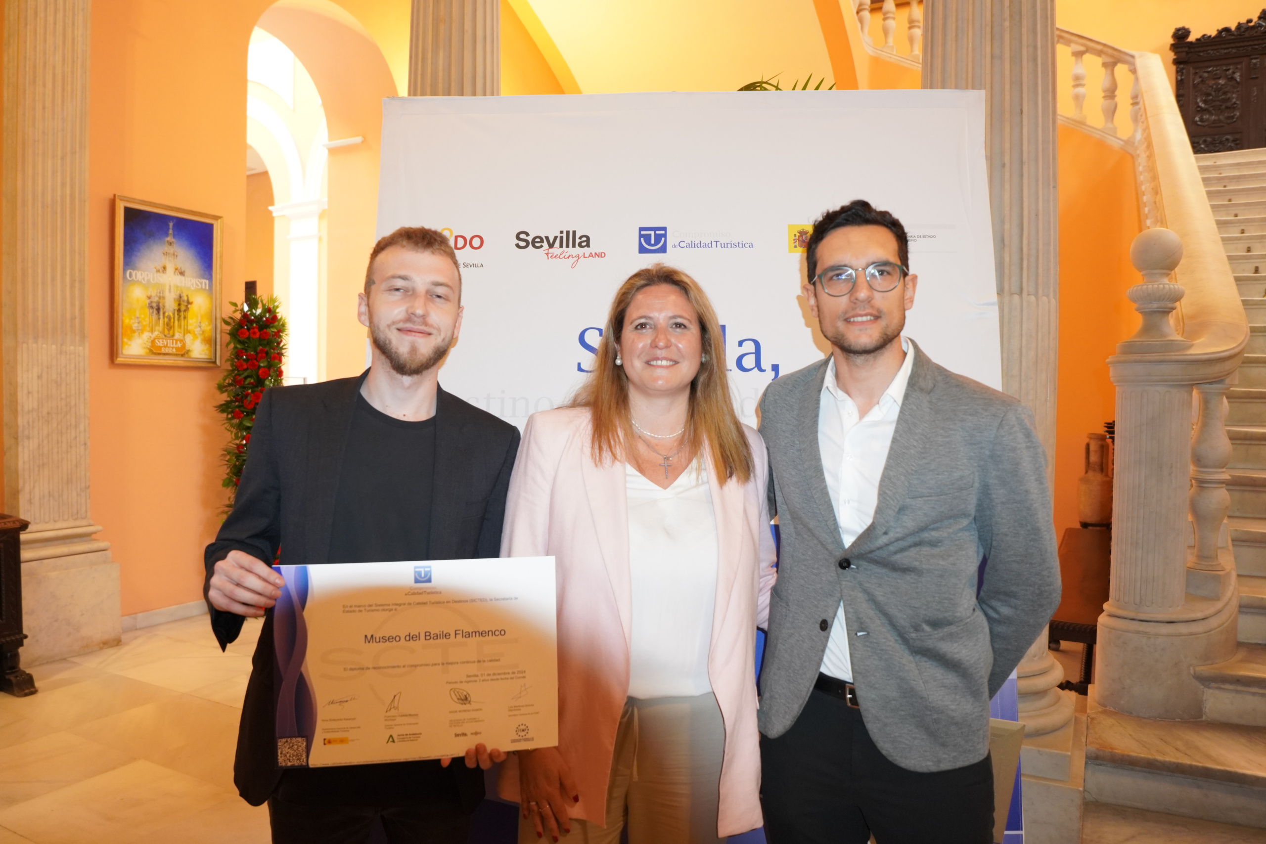 El Museo del Baile Flamenco recibe el diploma SICTED entregado por el Ayuntamiento de Sevilla